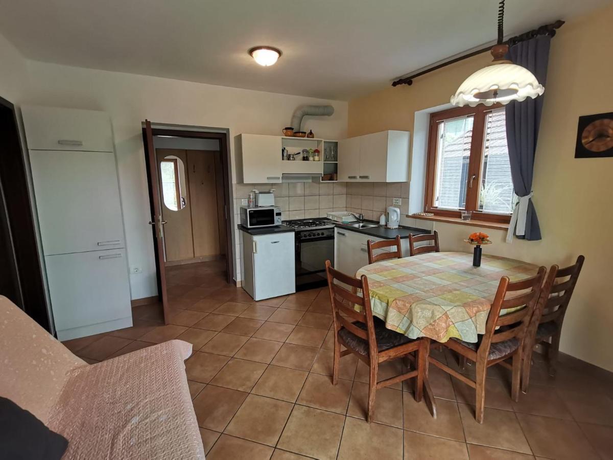 Apartment Rakuscek كوباريد المظهر الخارجي الصورة